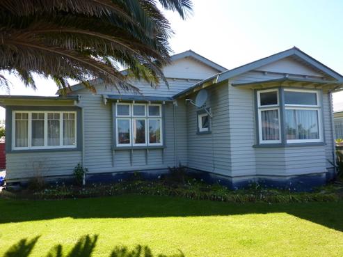 16 Bentham Street, Westport