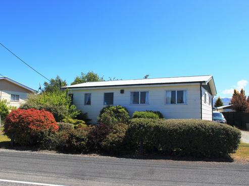 2 Maryburn Road, Twizel