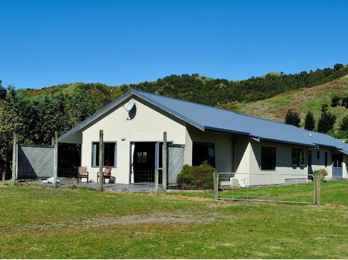 88 Fortescue Street, Mahia