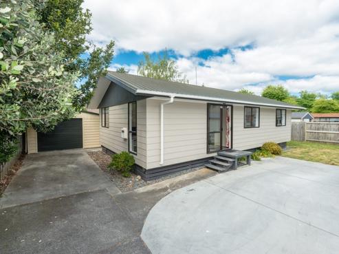 2B Reeves Close, Fairview Downs