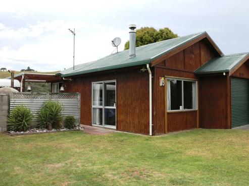 83 Oyster Drive, Cooks Beach
