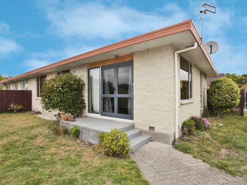 1 Hersham Place, Bromley