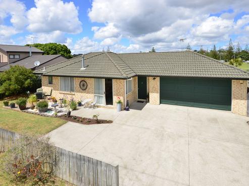 1/6 Centreway Road, Orewa