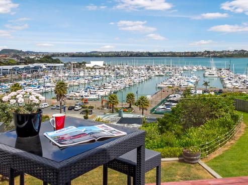 77 Takutai Avenue, Half Moon Bay