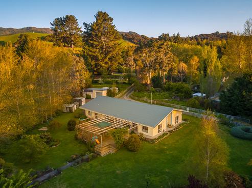 74 Katherine Mansfield Drive, Whitemans Valley