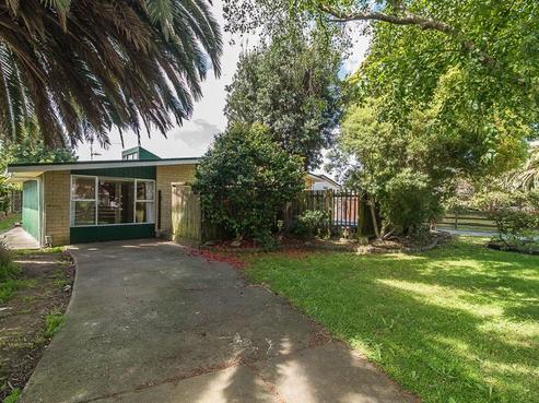 61 Eatwell Avenue, Paraparaumu Beach