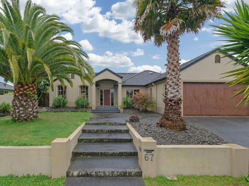 67 Huntington Drive, Huntington