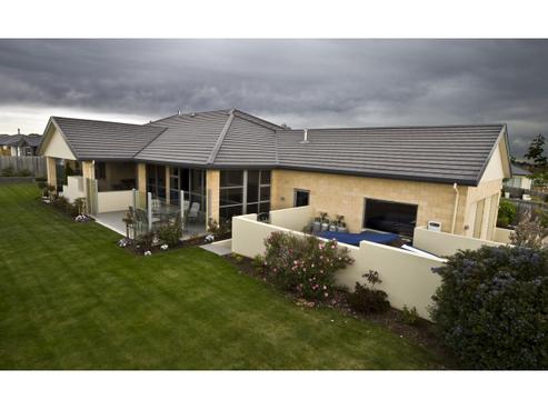 10 Hunter Hills Drive, Gleniti