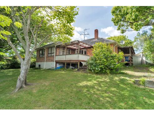 49 Philomel Crescent, Bayswater