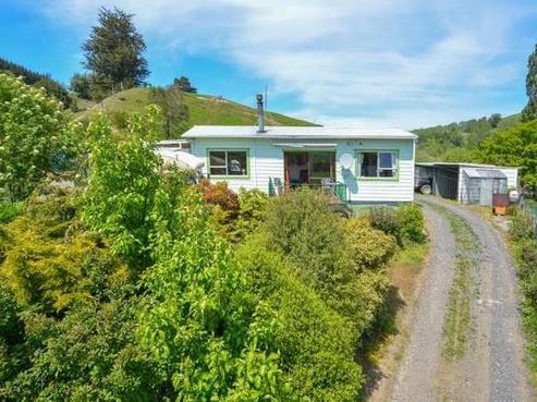 99 Henley Road, Henley