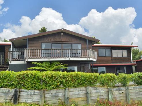 12 Konini Street, Parahaki