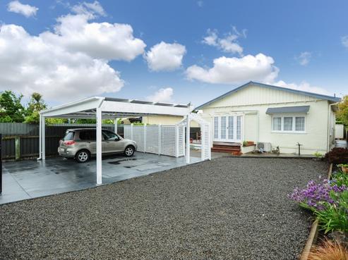 608 Whitehead Road, Saint Leonards
