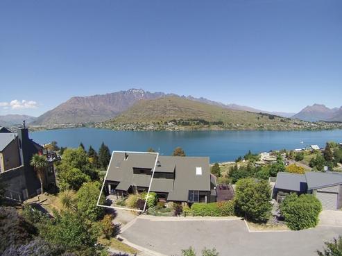 27 Woodlands Close, Queenstown Central