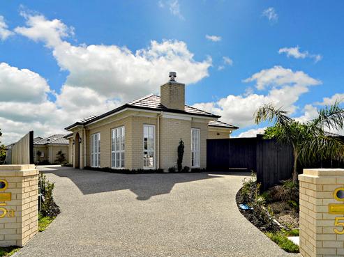 5 Rivoli Place, Karaka