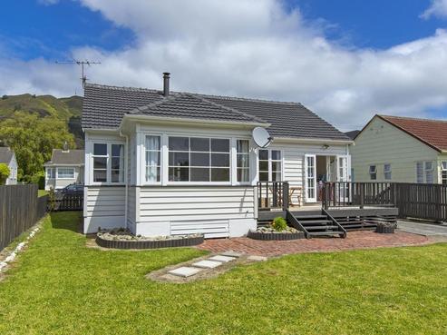 12 Collett Street, Naenae