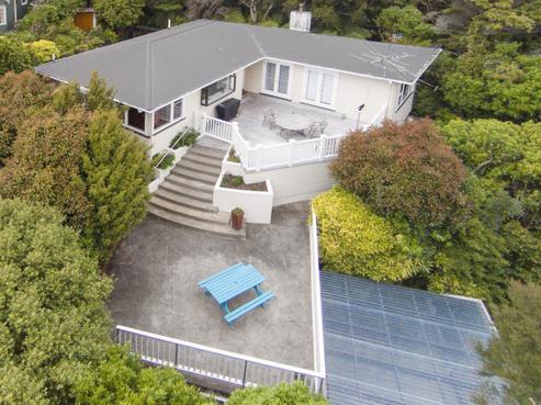 1A Palm Grove, Belmont