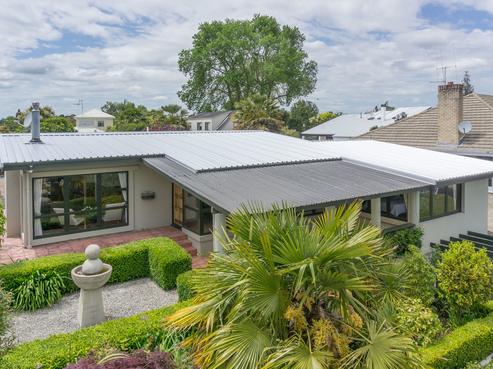 790 River Road, Chartwell