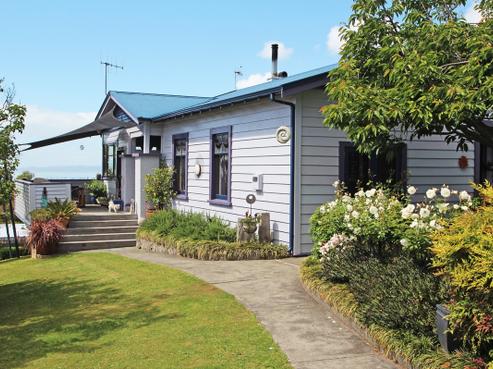 6 Lawrence Road, Napier Hill