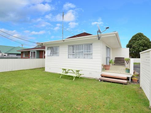 1/46 Hatton Road, Orewa