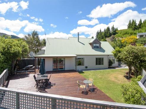 212 Fernhill Road, Fernhill/Sunshine Bay