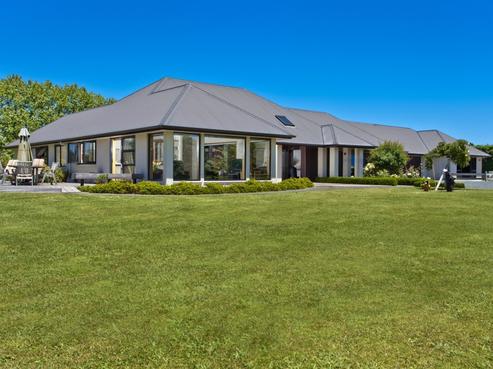 1416 Dairy Flat Highway, Dairy Flat