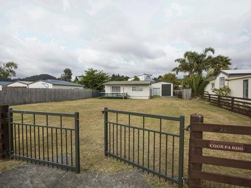 225 Tui Road, Whangamata