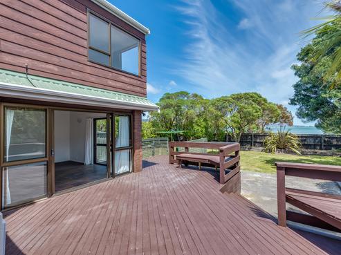 34 Rocking Horse Road, Southshore