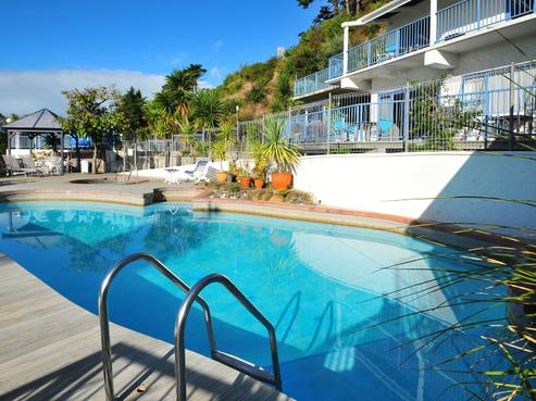 2D Weranui Road, Waiwera