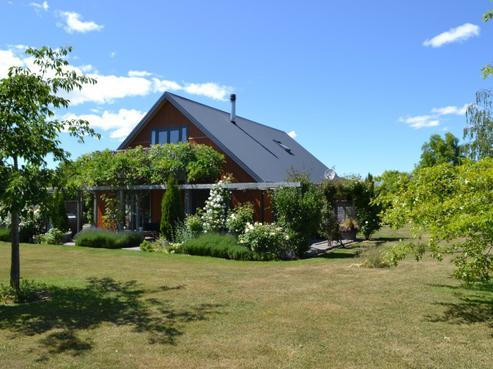 1643 Poyntzs Road, Cust