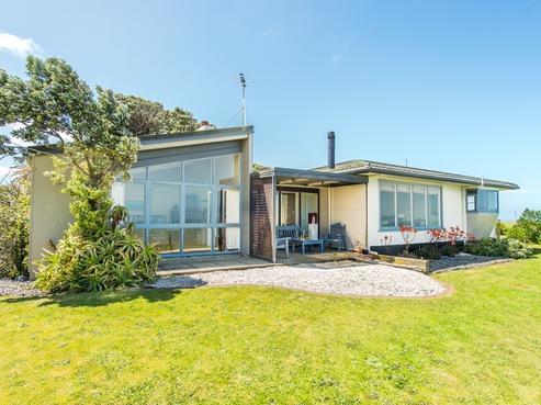 99 Peat Avenue, Kai Iwi