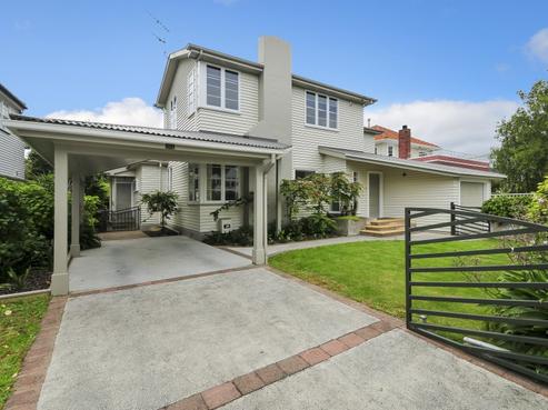 16 Troon Crescent, Boulcott