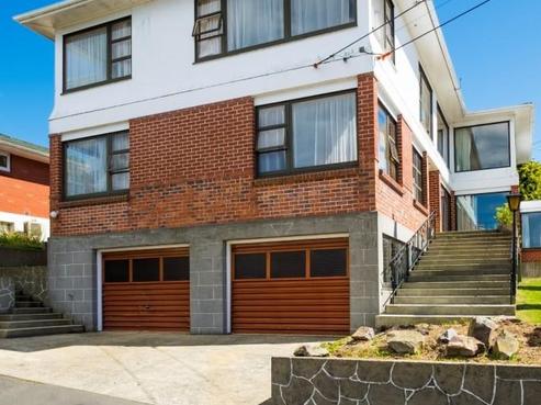 76 Hawthorn Avenue, Mornington