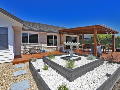 18A Hyatt Grove, Greenmeadows