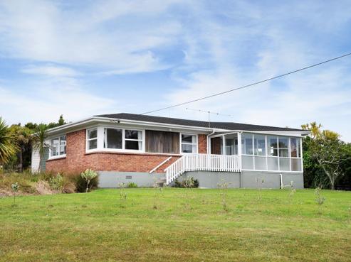 8 Sea View Road, Leigh