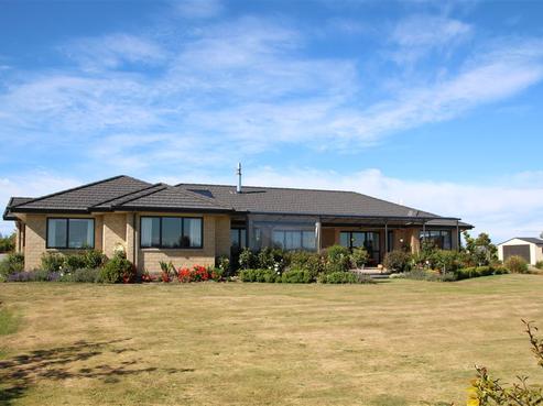 468 Landsborough Road, Fairview