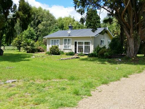 52 Mckenzie Street, Taneatua