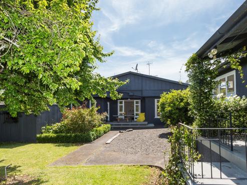 4 Plassey Street, Havelock North
