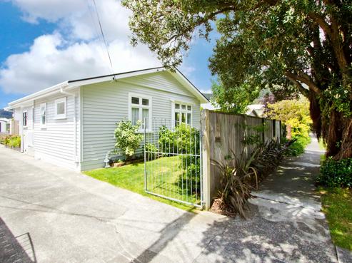 5 Malone Road, Waterloo