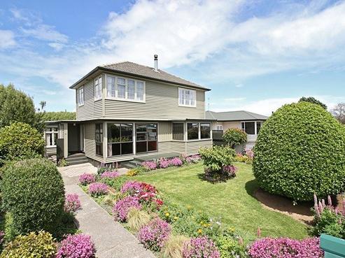 215 Saint Andrew Street, Glengarry