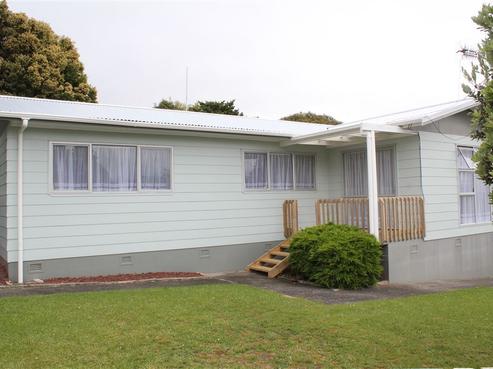 2B Robin Hood Place, Onerahi