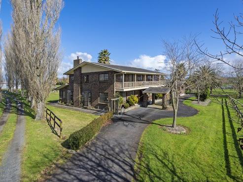 323 Airfield Road, Ardmore