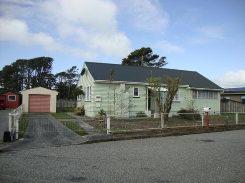 9 West Drive, Hokitika