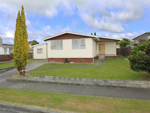 18 Dewe Avenue, Feilding