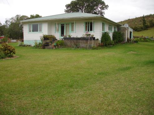 3003 Russell Road, Oakura Coast