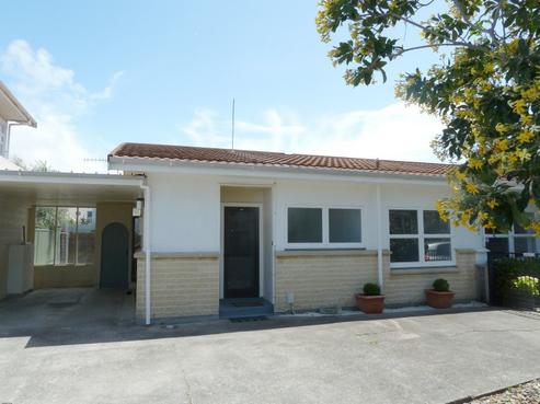 3/11 Meeanee Quay, Westshore