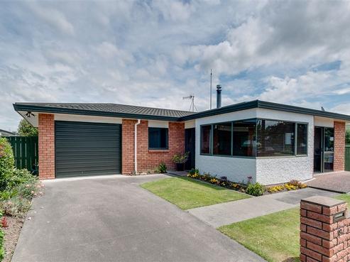 19 Hinton Road, Taradale