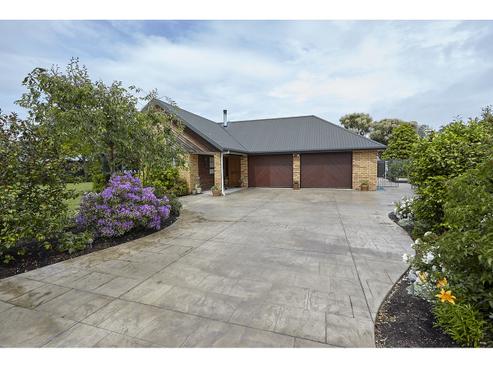 100 Main North Road, Woodend