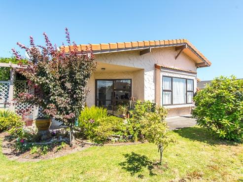 3 Avon Place, Springvale