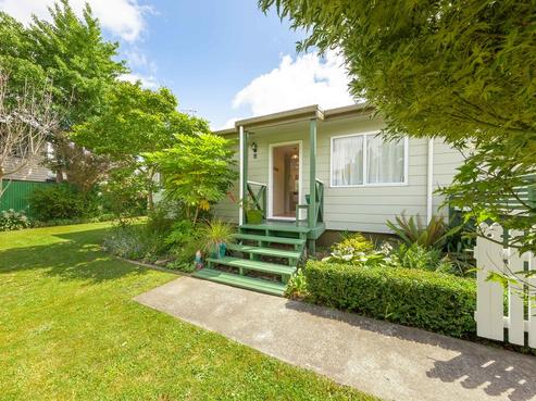 38A Thackeray Street, Trentham