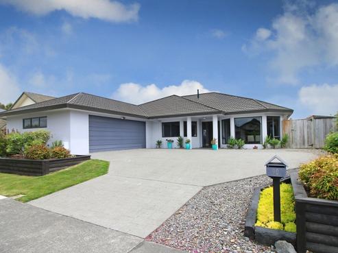 90 Pacific Drive, Fitzherbert